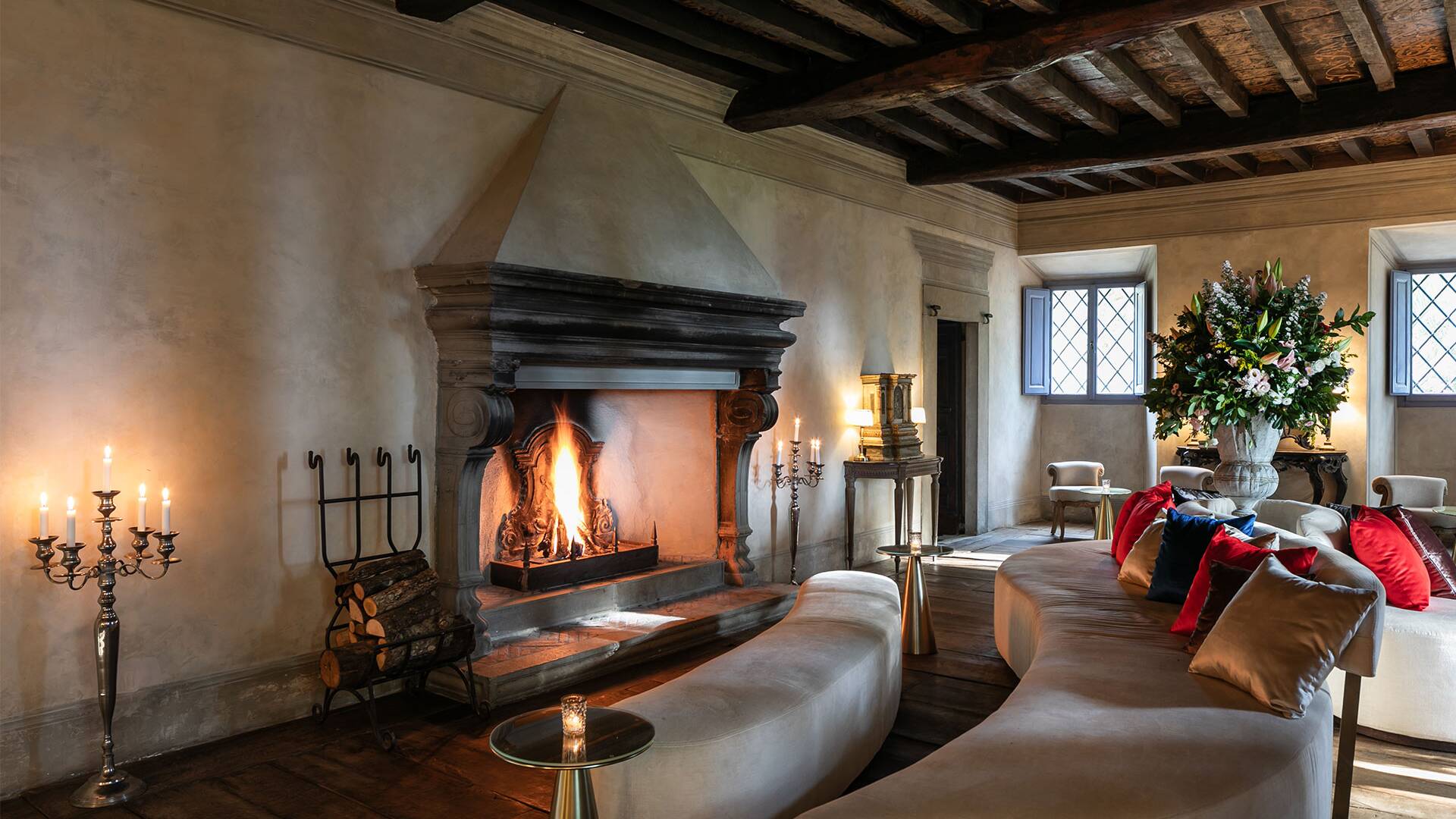 Portrait Salon with fireplace